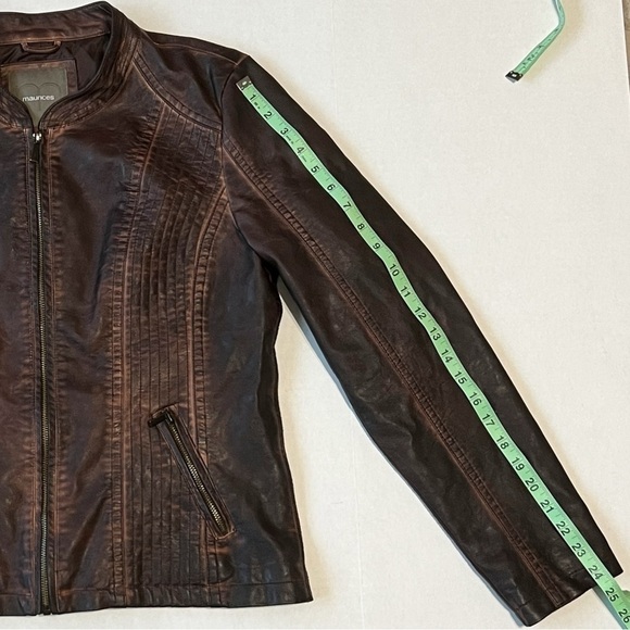 Maurices Vegan Distressed Moto Leather Cropped Fitted Jacket Womens size L - Picture 9 of 9